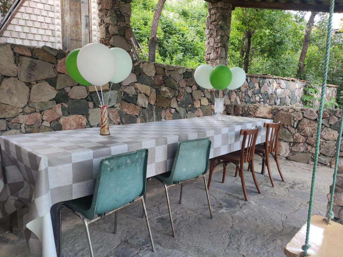 Old Dili Hotel Dilijan Ngoại thất bức ảnh