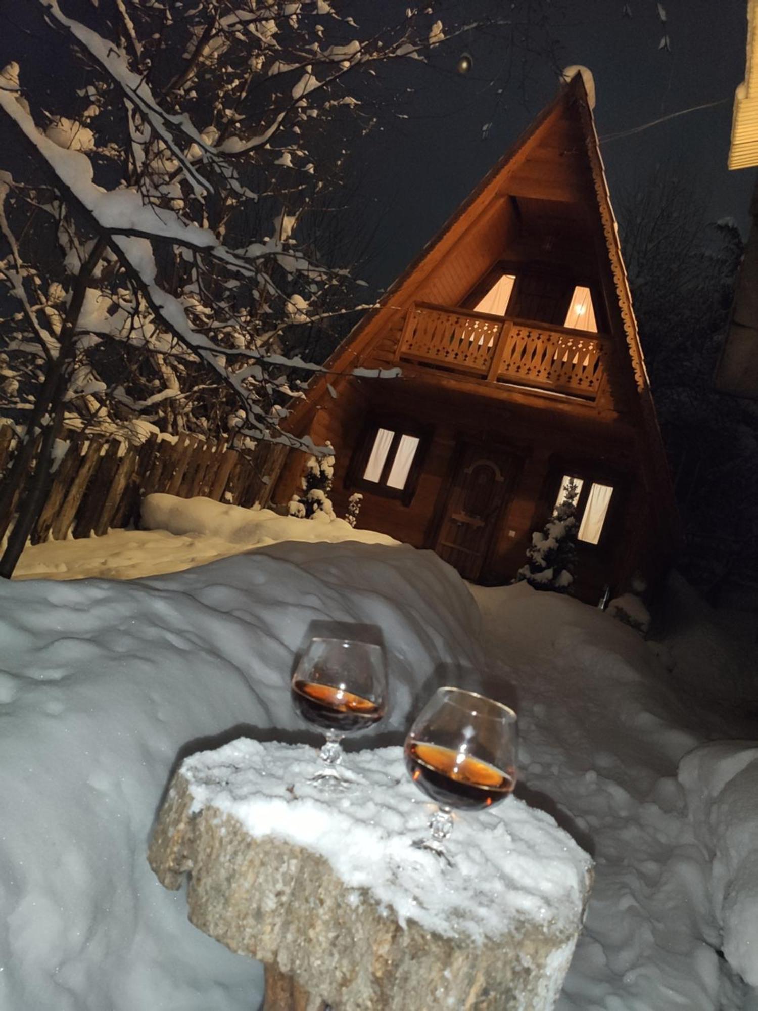 Old Dili Hotel Dilijan Phòng bức ảnh