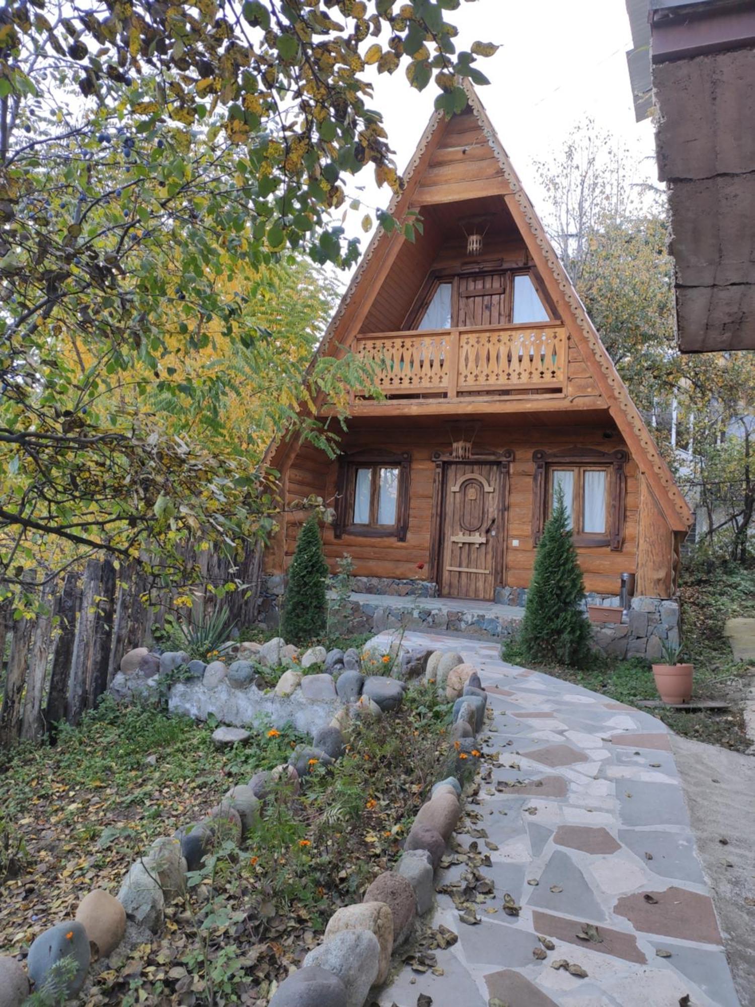 Old Dili Hotel Dilijan Phòng bức ảnh