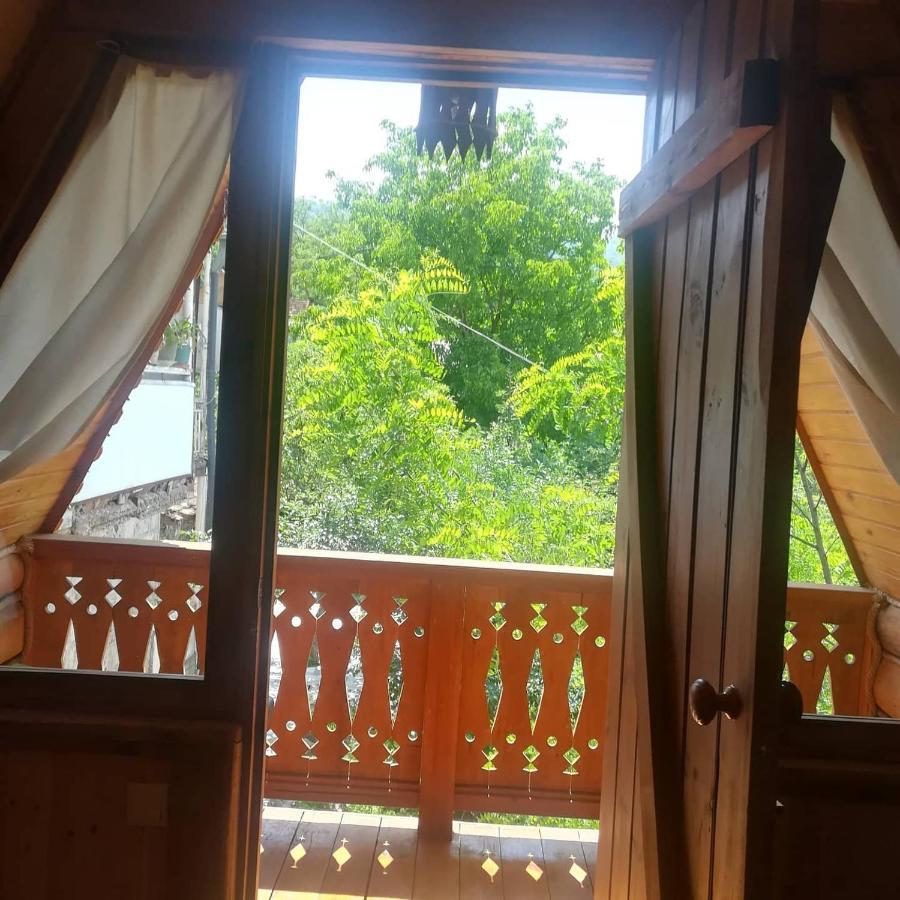 Old Dili Hotel Dilijan Ngoại thất bức ảnh